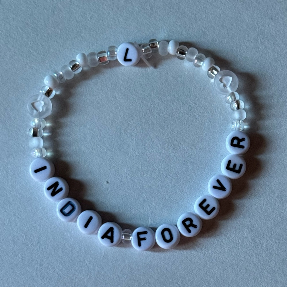 Taylor Swift seven bracelet